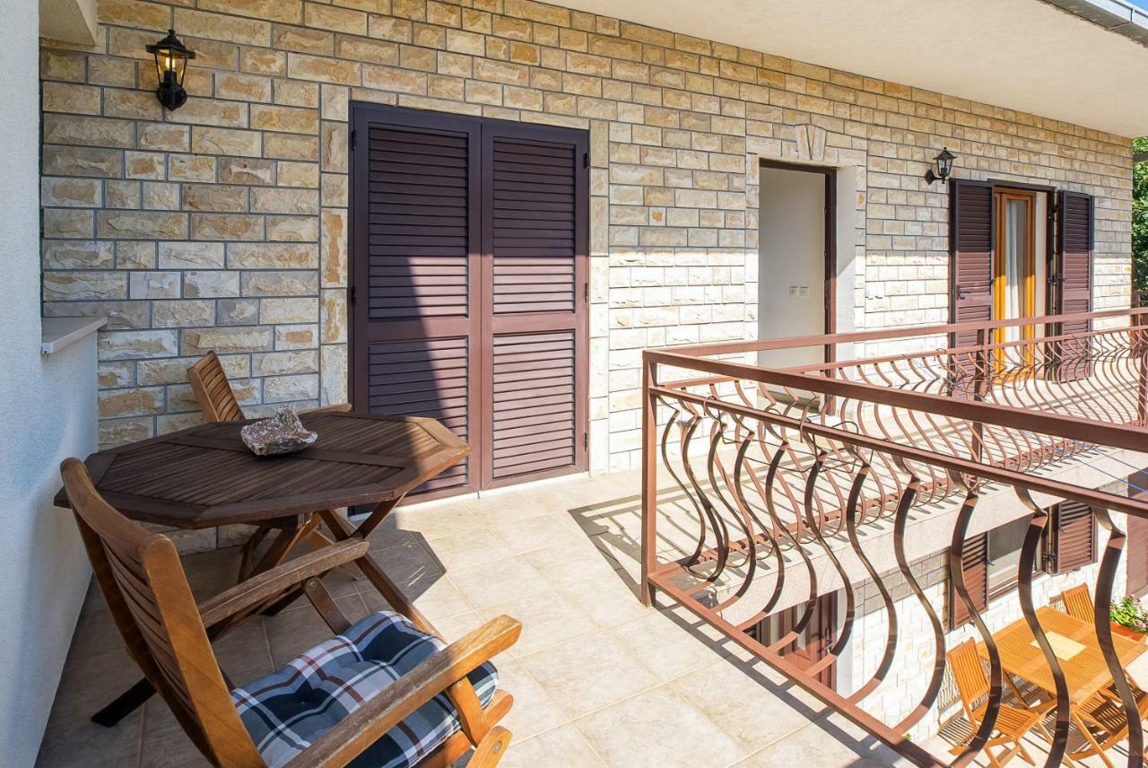 Apartment Olivera Τρογκίρ Εξωτερικό φωτογραφία