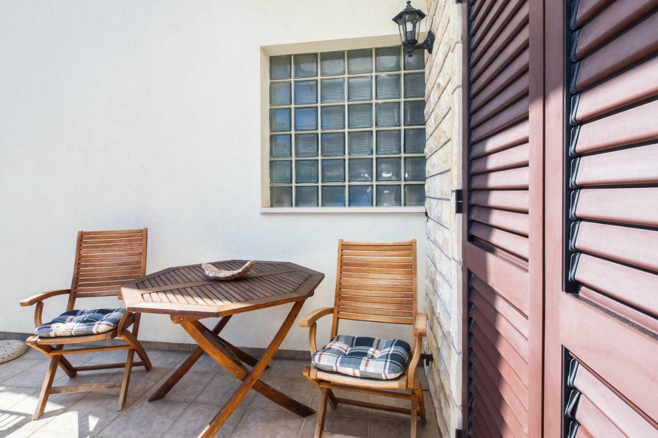 Apartment Olivera Τρογκίρ Εξωτερικό φωτογραφία