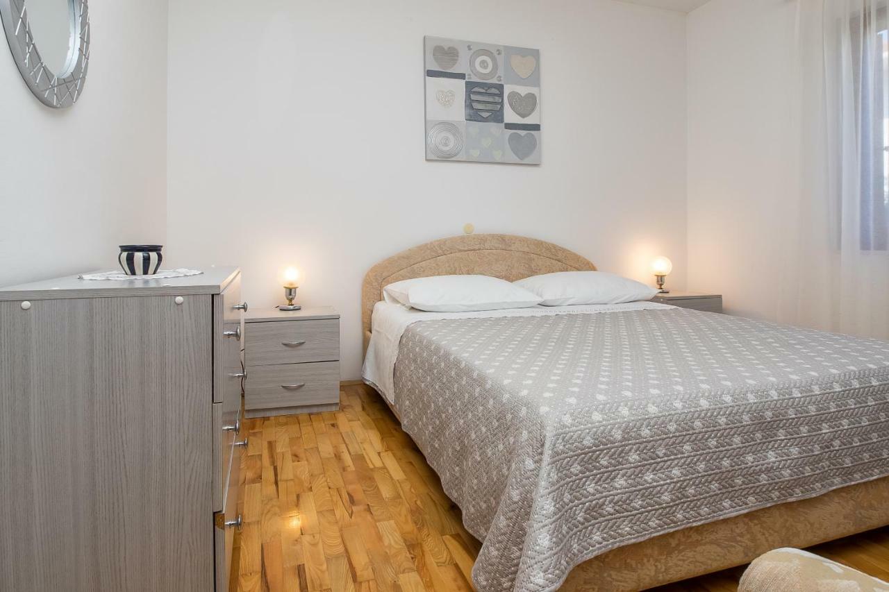 Apartment Olivera Τρογκίρ Εξωτερικό φωτογραφία